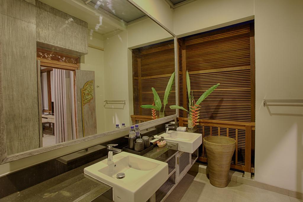 The Poh Jimbaran Villa Exterior photo
