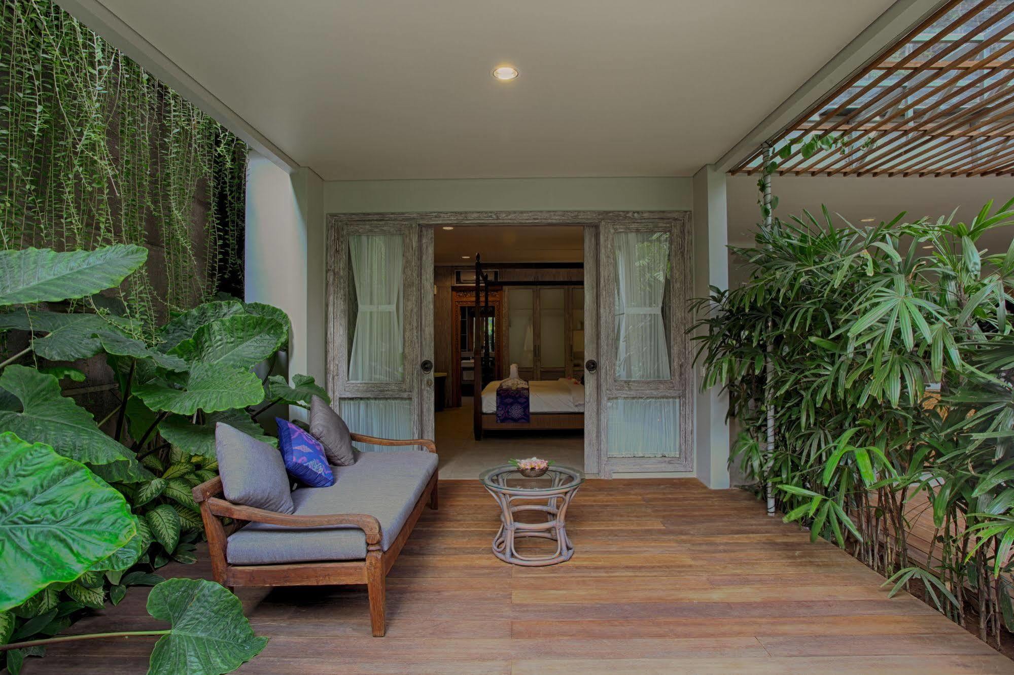 The Poh Jimbaran Villa Exterior photo