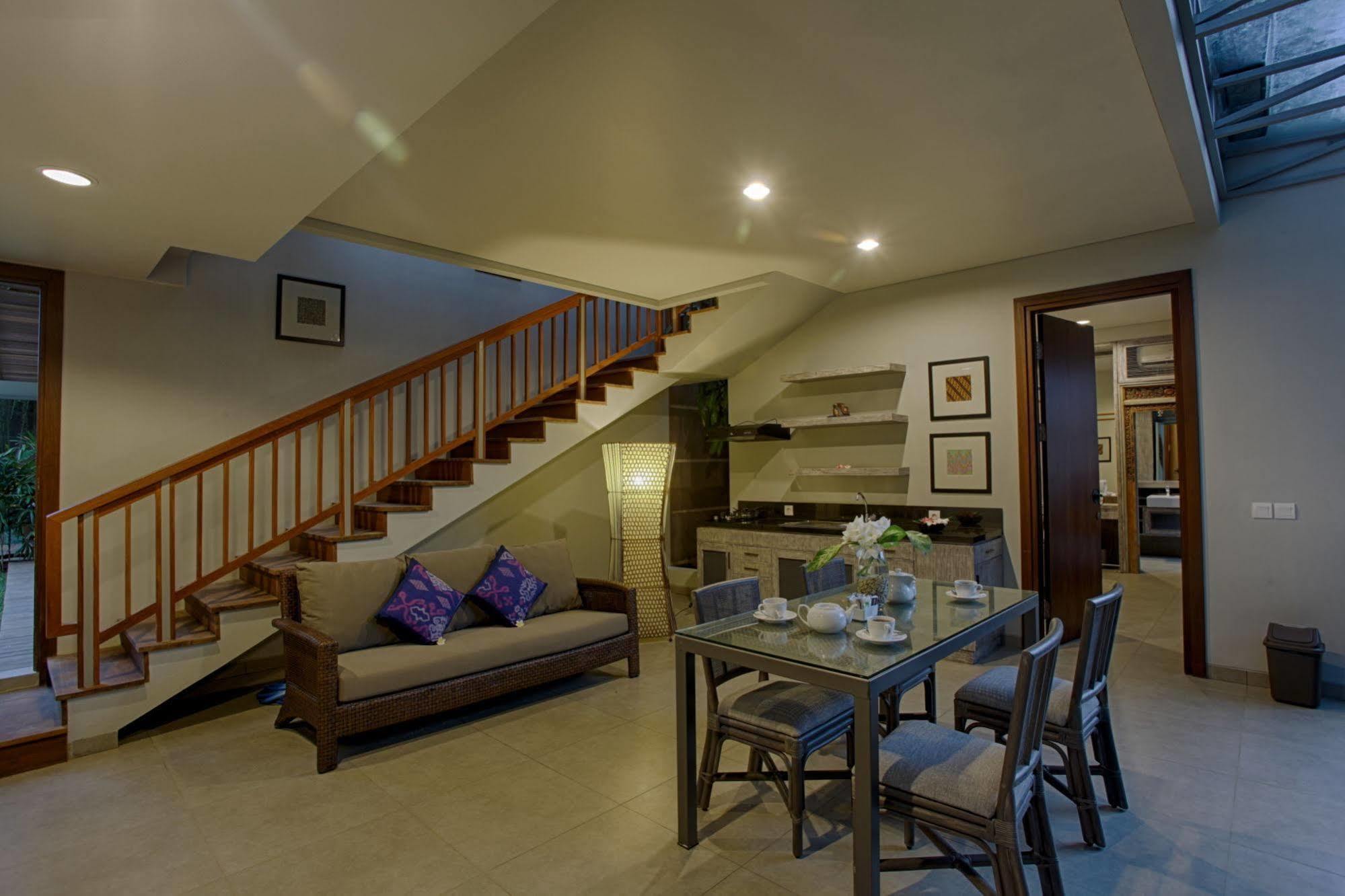 The Poh Jimbaran Villa Exterior photo