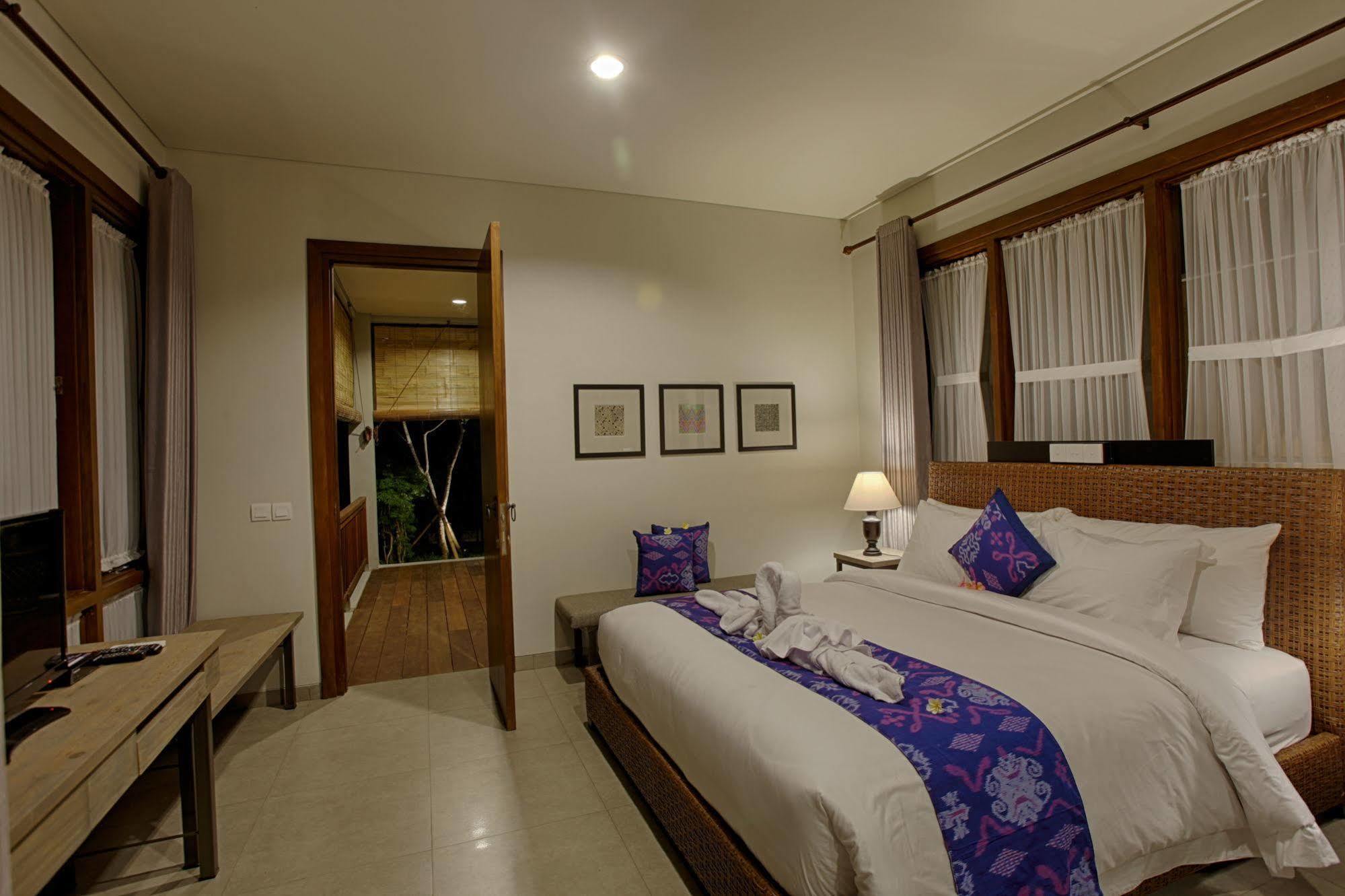 The Poh Jimbaran Villa Exterior photo